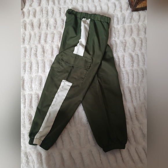 Kids Green and Orange Costume - Picture 8 of 9